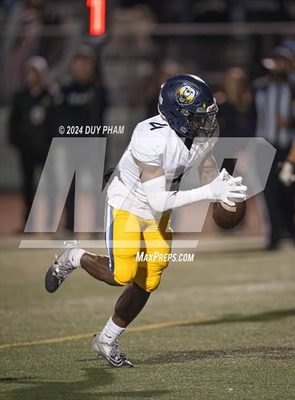 Thumbnail 2 in Rio Hondo Prep vs. Warren (CIF SS Division 7 Final) photogallery.