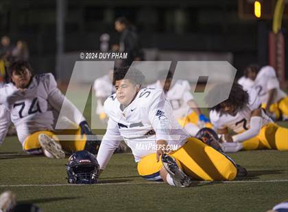 Thumbnail 2 in Rio Hondo Prep vs. Warren (CIF SS Division 7 Final) photogallery.