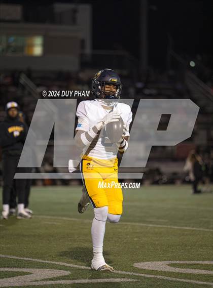 Thumbnail 3 in Rio Hondo Prep vs. Warren (CIF SS Division 7 Final) photogallery.