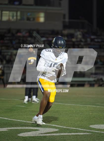 Thumbnail 1 in Rio Hondo Prep vs. Warren (CIF SS Division 7 Final) photogallery.