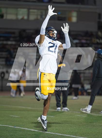 Thumbnail 1 in Rio Hondo Prep vs. Warren (CIF SS Division 7 Final) photogallery.