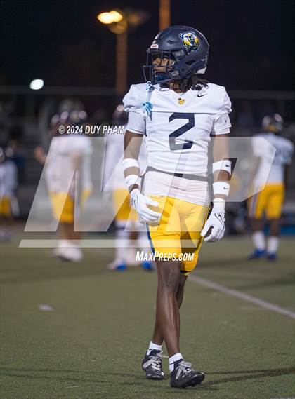 Thumbnail 3 in Rio Hondo Prep vs. Warren (CIF SS Division 7 Final) photogallery.