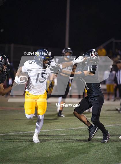 Thumbnail 2 in Rio Hondo Prep vs. Warren (CIF SS Division 7 Final) photogallery.