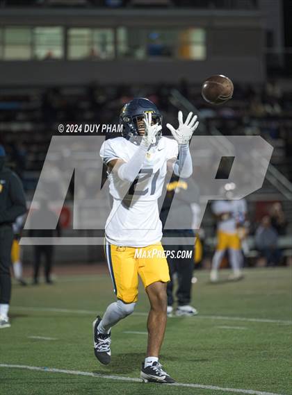 Thumbnail 3 in Rio Hondo Prep vs. Warren (CIF SS Division 7 Final) photogallery.
