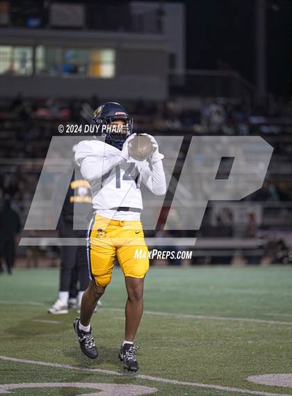 Thumbnail 1 in Rio Hondo Prep vs. Warren (CIF SS Division 7 Final) photogallery.