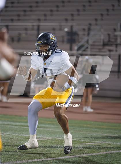 Thumbnail 3 in Rio Hondo Prep vs. Warren (CIF SS Division 7 Final) photogallery.