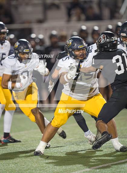Thumbnail 1 in Rio Hondo Prep vs. Warren (CIF SS Division 7 Final) photogallery.