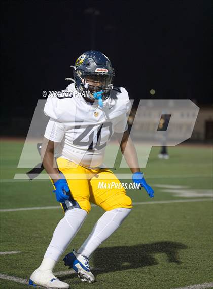 Thumbnail 2 in Rio Hondo Prep vs. Warren (CIF SS Division 7 Final) photogallery.