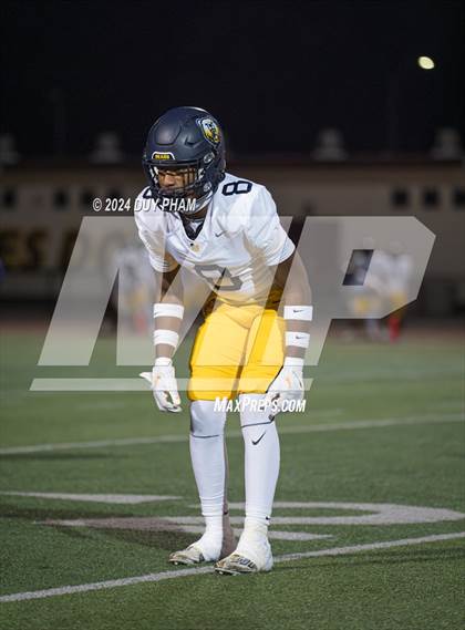 Thumbnail 1 in Rio Hondo Prep vs. Warren (CIF SS Division 7 Final) photogallery.