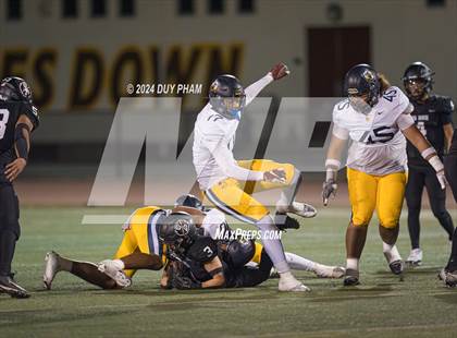 Thumbnail 1 in Rio Hondo Prep vs. Warren (CIF SS Division 7 Final) photogallery.