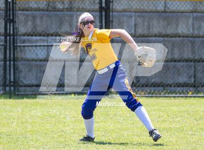 Thumbnail 3 in Chattanooga Central @ Marion County photogallery.