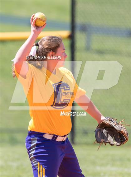 Thumbnail 1 in Chattanooga Central @ Marion County photogallery.