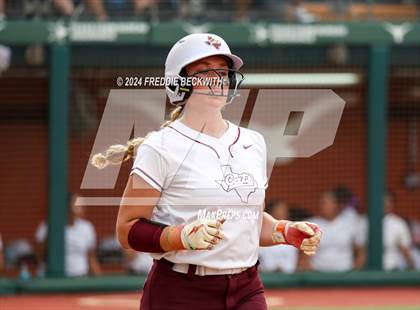 Thumbnail 2 in Calallen vs. Sanger (UIL 4A Softball Semifinal) photogallery.