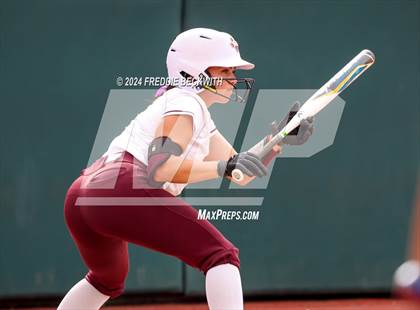 Thumbnail 2 in Calallen vs. Sanger (UIL 4A Softball Semifinal) photogallery.