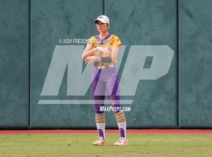 Thumbnail 1 in Calallen vs. Sanger (UIL 4A Softball Semifinal) photogallery.