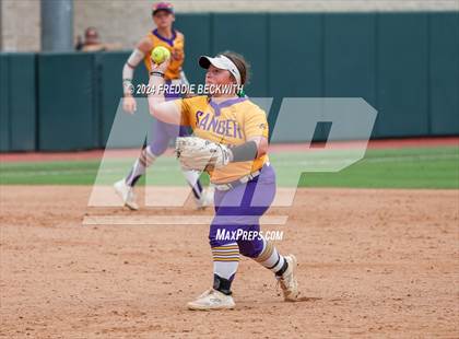 Thumbnail 3 in Calallen vs. Sanger (UIL 4A Softball Semifinal) photogallery.