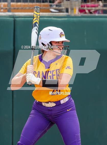 Thumbnail 3 in Calallen vs. Sanger (UIL 4A Softball Semifinal) photogallery.