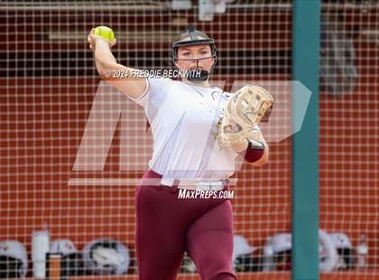 Thumbnail 1 in Calallen vs. Sanger (UIL 4A Softball Semifinal) photogallery.