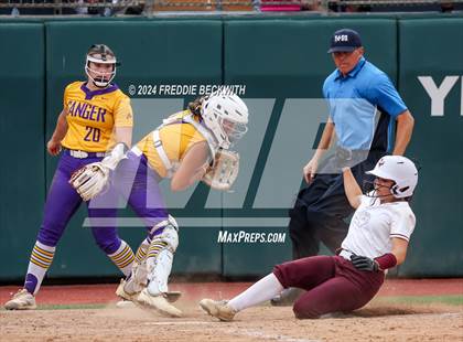 Thumbnail 1 in Calallen vs. Sanger (UIL 4A Softball Semifinal) photogallery.