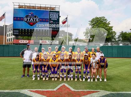 Thumbnail 3 in Calallen vs. Sanger (UIL 4A Softball Semifinal) photogallery.