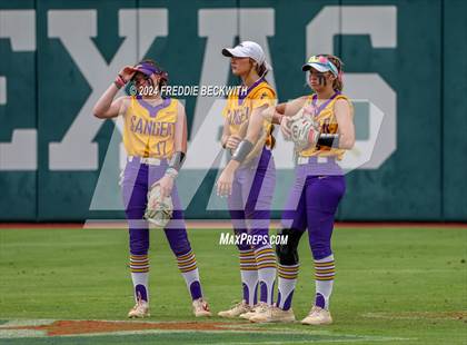Thumbnail 2 in Calallen vs. Sanger (UIL 4A Softball Semifinal) photogallery.