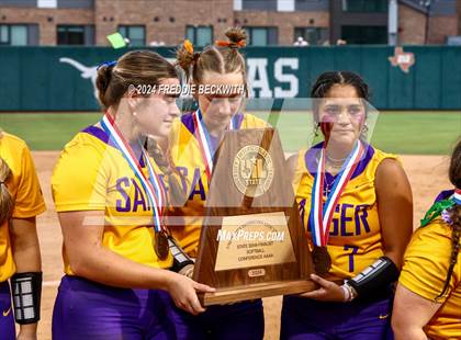Thumbnail 1 in Calallen vs. Sanger (UIL 4A Softball Semifinal) photogallery.