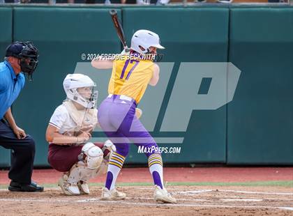 Thumbnail 2 in Calallen vs. Sanger (UIL 4A Softball Semifinal) photogallery.