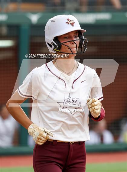 Thumbnail 1 in Calallen vs. Sanger (UIL 4A Softball Semifinal) photogallery.