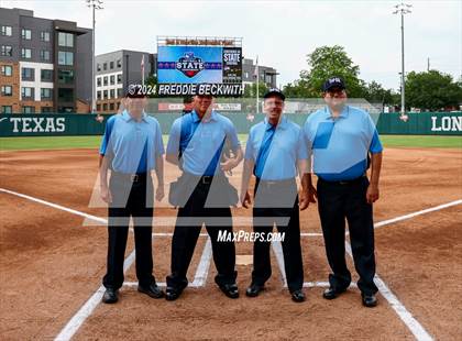 Thumbnail 1 in Calallen vs. Sanger (UIL 4A Softball Semifinal) photogallery.