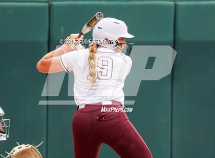 Thumbnail 1 in Calallen vs. Sanger (UIL 4A Softball Semifinal) photogallery.