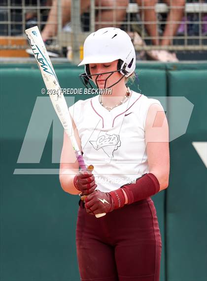 Thumbnail 3 in Calallen vs. Sanger (UIL 4A Softball Semifinal) photogallery.