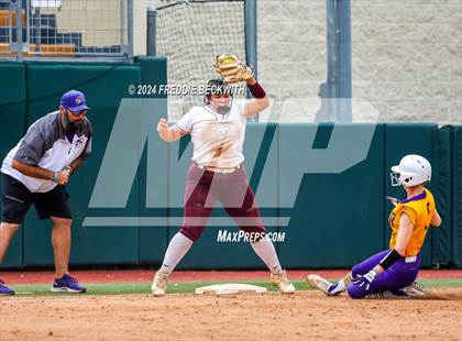 Thumbnail 2 in Calallen vs. Sanger (UIL 4A Softball Semifinal) photogallery.