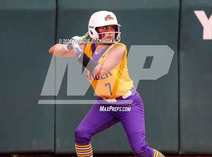 Thumbnail 2 in Calallen vs. Sanger (UIL 4A Softball Semifinal) photogallery.