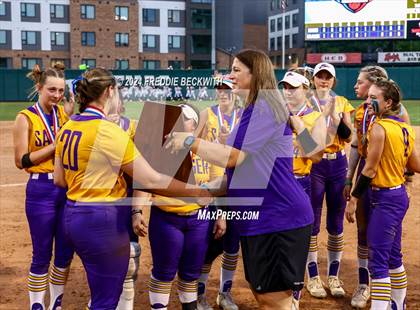 Thumbnail 2 in Calallen vs. Sanger (UIL 4A Softball Semifinal) photogallery.