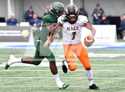 Thumbnail 3 in McClymonds vs. Pacifica (CIF State DIV 2A Championship Final) photogallery.
