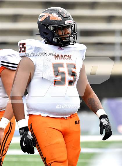 Thumbnail 2 in McClymonds vs. Pacifica (CIF State DIV 2A Championship Final) photogallery.