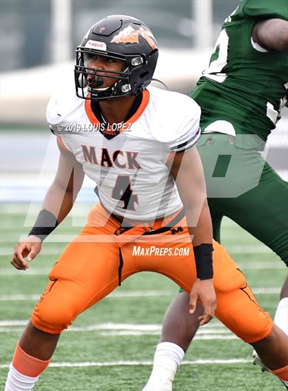 Thumbnail 2 in McClymonds vs. Pacifica (CIF State DIV 2A Championship Final) photogallery.