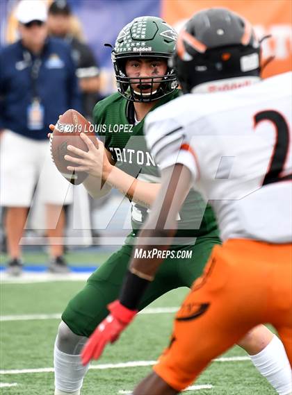 Thumbnail 3 in McClymonds vs. Pacifica (CIF State DIV 2A Championship Final) photogallery.