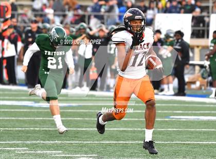 Thumbnail 3 in McClymonds vs. Pacifica (CIF State DIV 2A Championship Final) photogallery.