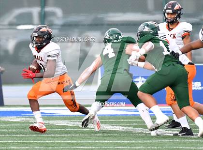 Thumbnail 3 in McClymonds vs. Pacifica (CIF State DIV 2A Championship Final) photogallery.