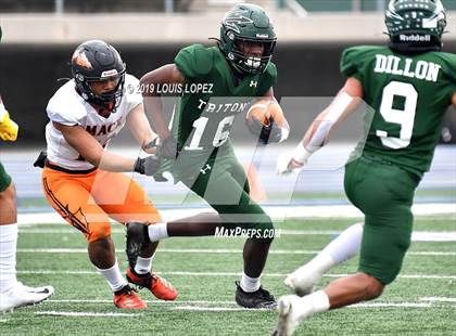 Thumbnail 3 in McClymonds vs. Pacifica (CIF State DIV 2A Championship Final) photogallery.