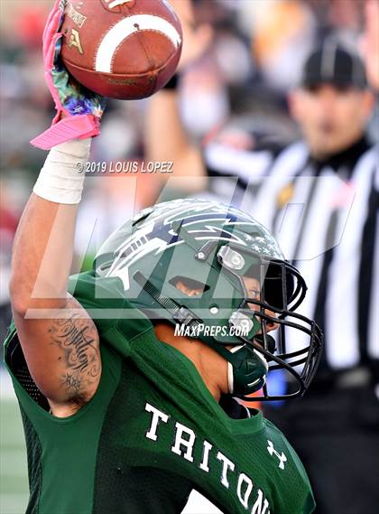 Thumbnail 1 in McClymonds vs. Pacifica (CIF State DIV 2A Championship Final) photogallery.