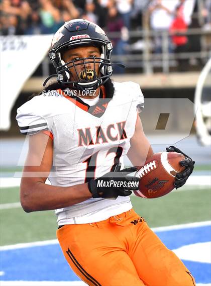Thumbnail 2 in McClymonds vs. Pacifica (CIF State DIV 2A Championship Final) photogallery.