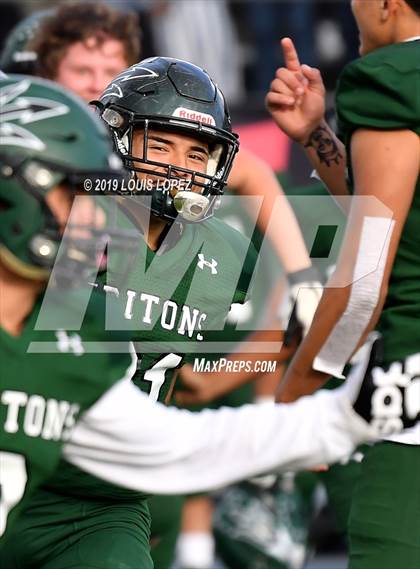 Thumbnail 1 in McClymonds vs. Pacifica (CIF State DIV 2A Championship Final) photogallery.
