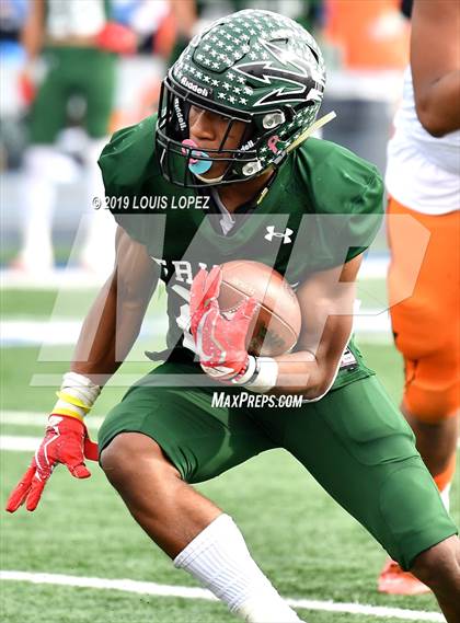 Thumbnail 3 in McClymonds vs. Pacifica (CIF State DIV 2A Championship Final) photogallery.