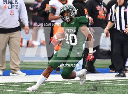Thumbnail 2 in McClymonds vs. Pacifica (CIF State DIV 2A Championship Final) photogallery.