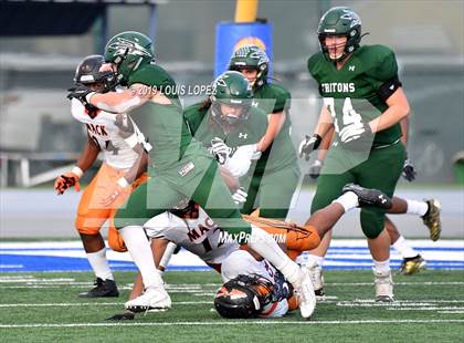 Thumbnail 2 in McClymonds vs. Pacifica (CIF State DIV 2A Championship Final) photogallery.
