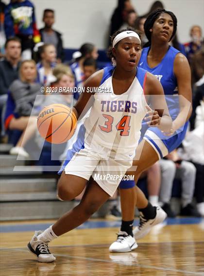 Thumbnail 1 in Marbury @ Chilton County photogallery.