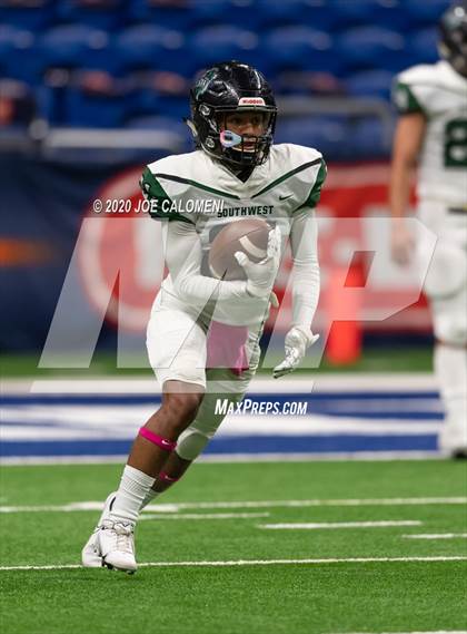 Thumbnail 3 in Southwest vs Southwest Legacy photogallery.