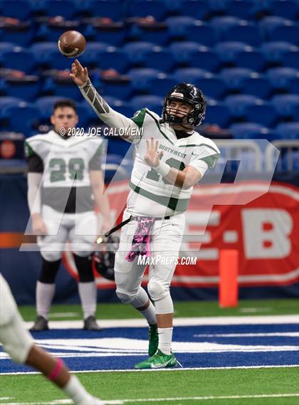 Thumbnail 2 in Southwest vs Southwest Legacy photogallery.
